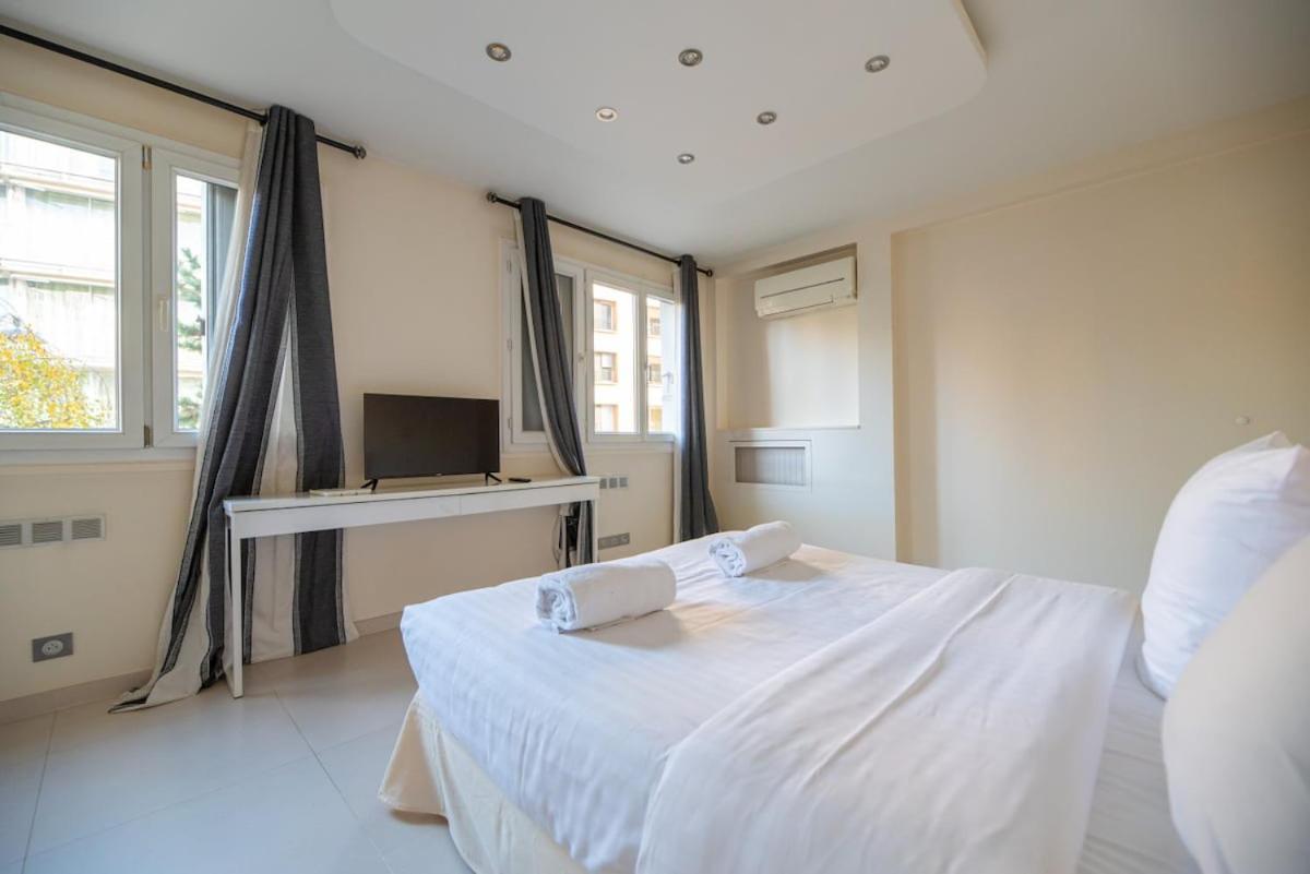 Appartement Spacious 3br Canal Saint Martin Parijs