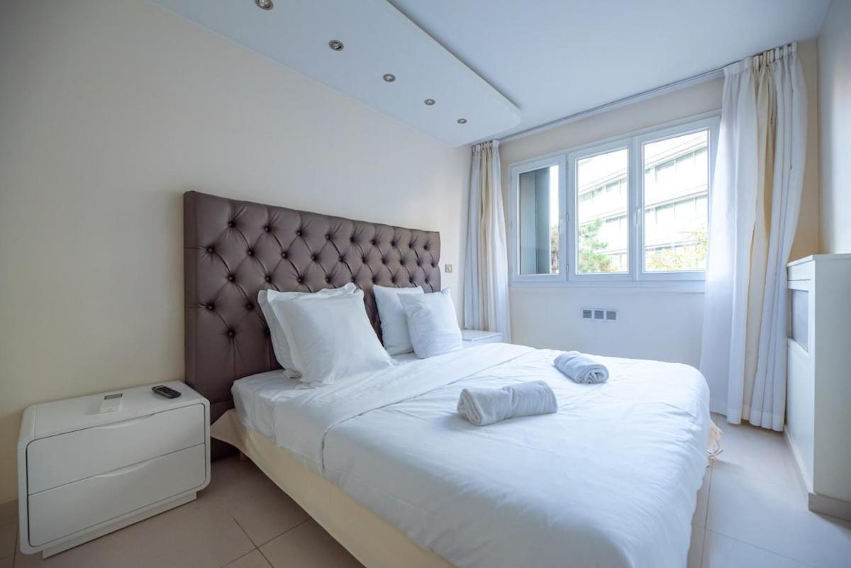 Spacious 3br Canal Saint Martin Appartement Parijs