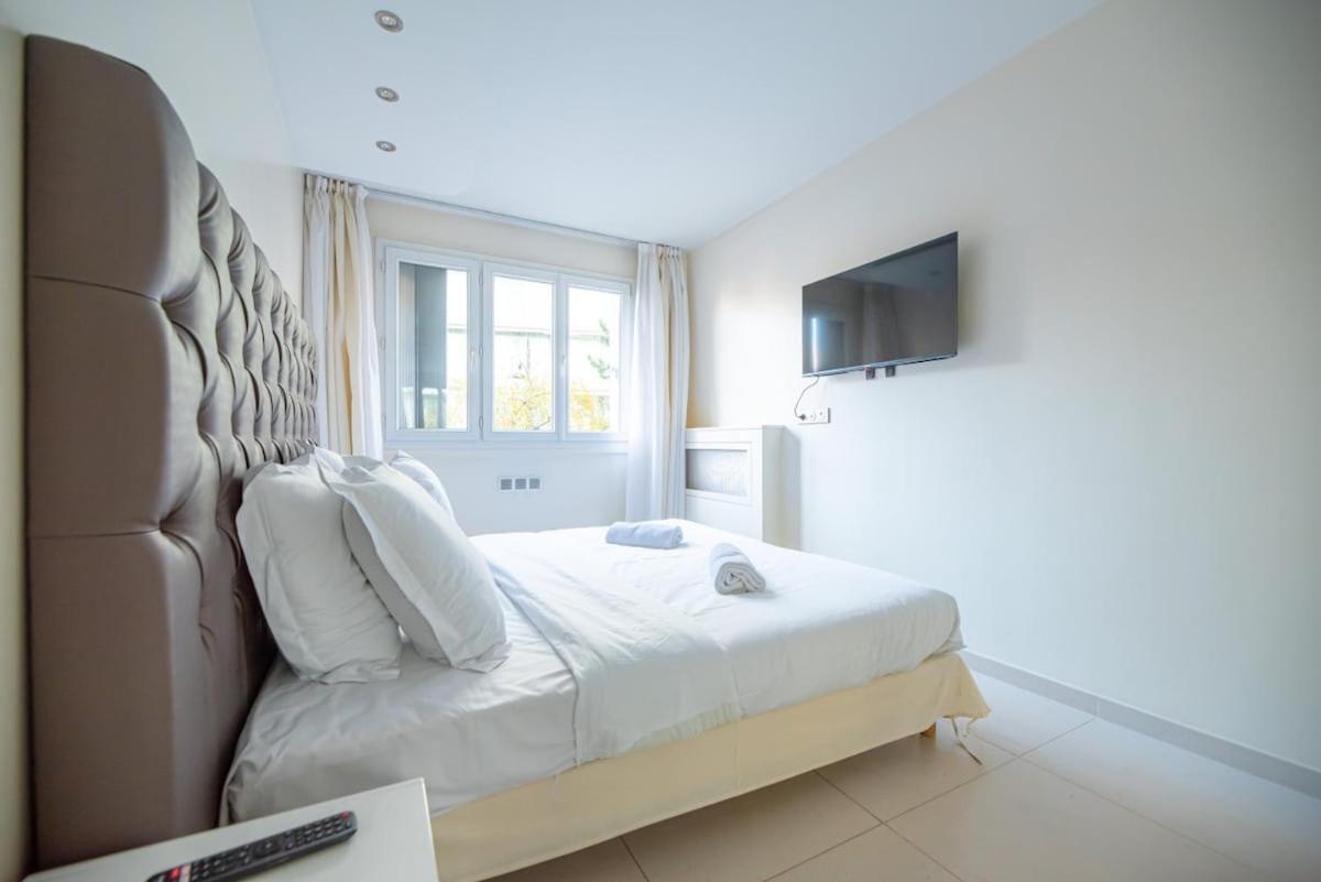 Spacious 3br Canal Saint Martin *